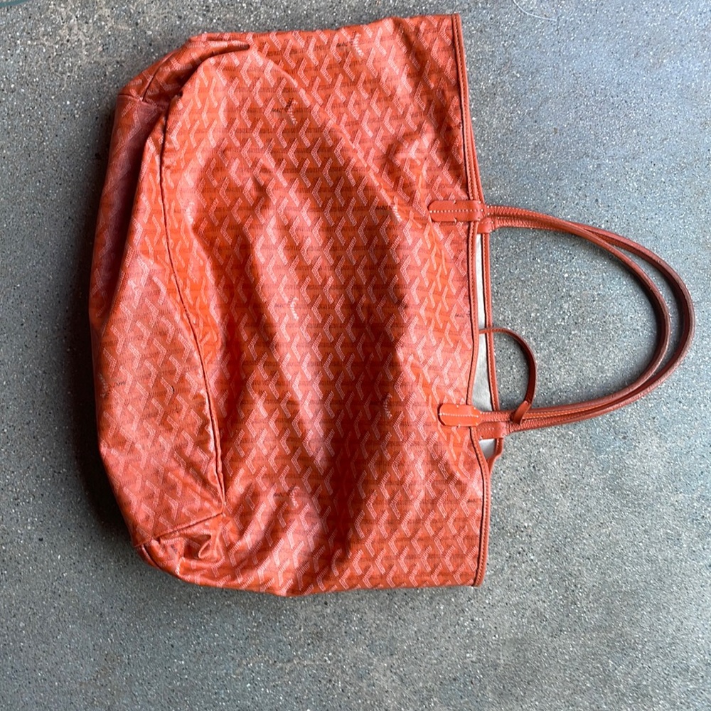 Very worn but cute goyard classic tote